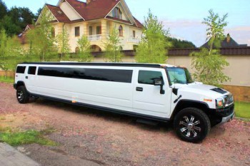 Hummer H2 limo white