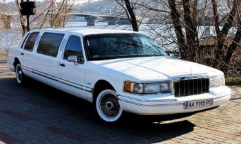 Лімузин Lincoln Town Car прокат оренда