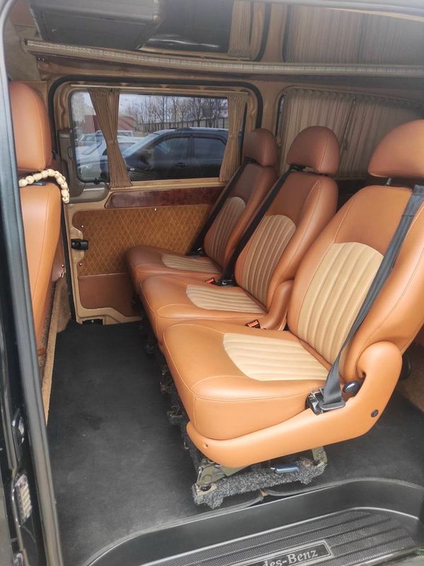 Mercedes Vito черный 8 мест аренда микроавтобус с водителем киев