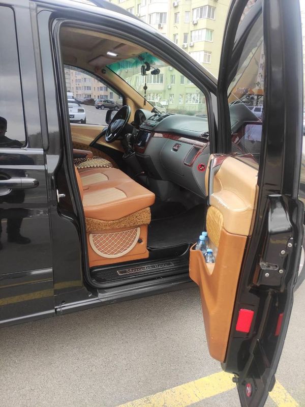 Mercedes Vito черный 8 мест аренда микроавтобус с водителем киев
