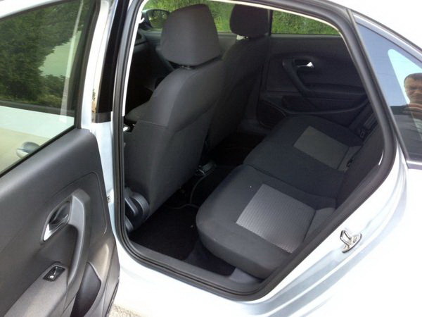 Volkswagen Polo седан прокат оренда