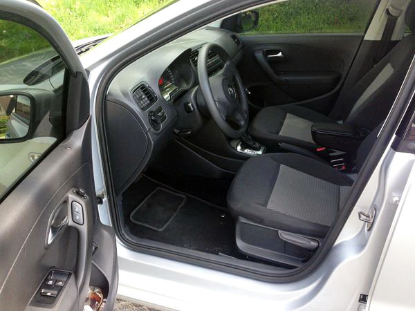 Volkswagen Polo седан прокат оренда