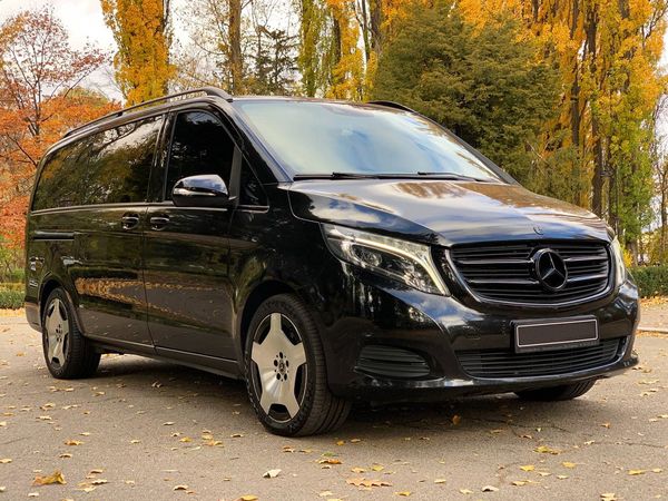 Микроавтобус Mercedes V класс заказать в аренду с водителем без водителя