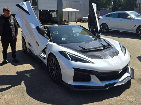 Авто на свадьбу фотосессию Chevrolet Corvette аренда