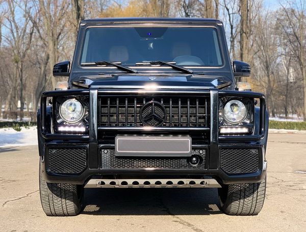 Внедорожник на свадьбу Mercedes Benz G63 без водителя прокат прокат аренда кубик гелентваген