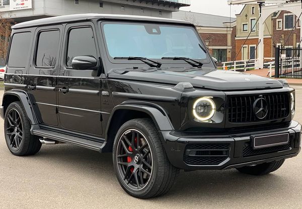 Аренда Mercedes-Benz G63 AMG Гелик без водителя в Киеве