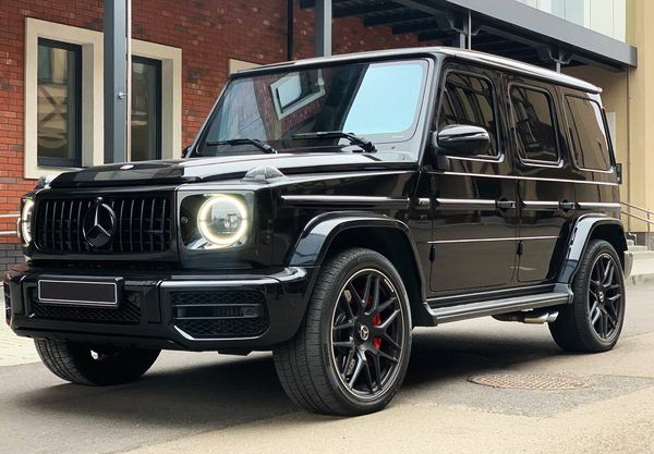 Аренда Mercedes-Benz G63 AMG Гелик без водителя в Киеве