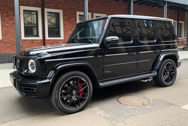 Аренда Mercedes-Benz G63 AMG Гелик без водителя в Киеве