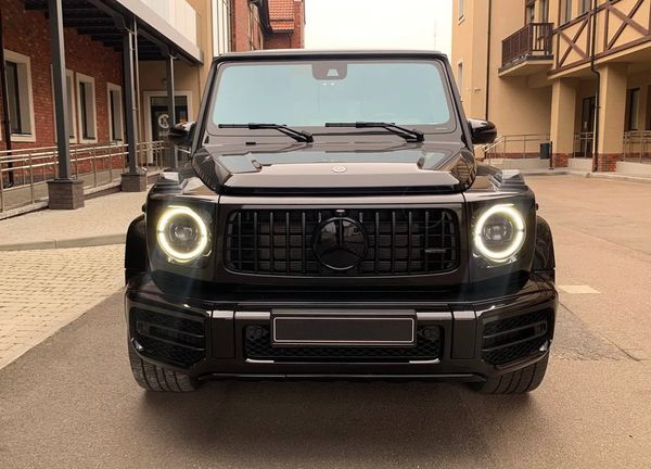 Аренда Mercedes-Benz G63 AMG Гелик без водителя в Киеве