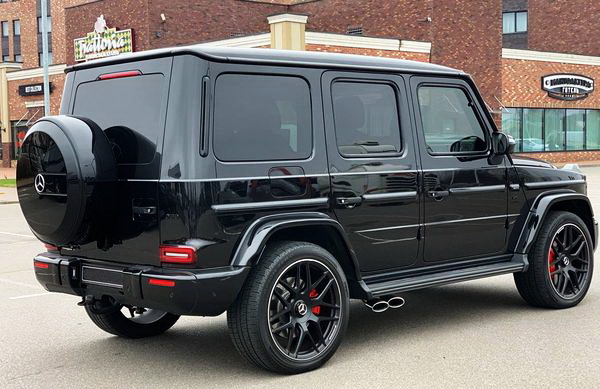 Аренда Mercedes-Benz G63 AMG Гелик без водителя в Киеве