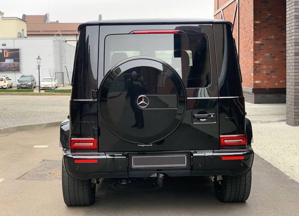Аренда Mercedes-Benz G63 AMG Гелик без водителя в Киеве