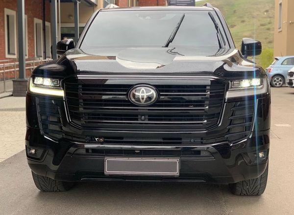 Toyota Land Cruiser 300 прокат джип с водителем на свадьбу Киев