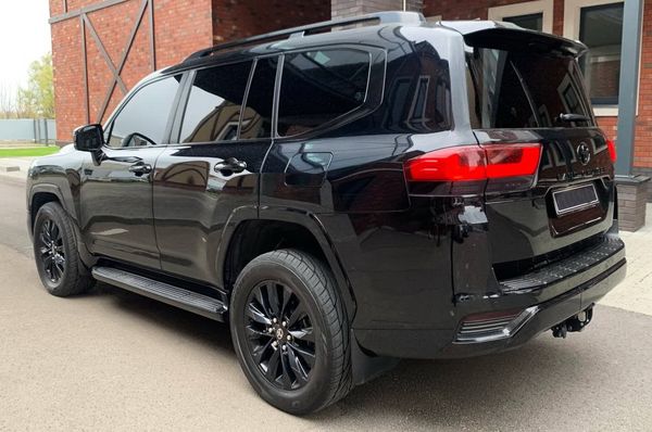 Toyota Land Cruiser 300 прокат джип с водителем на свадьбу Киев