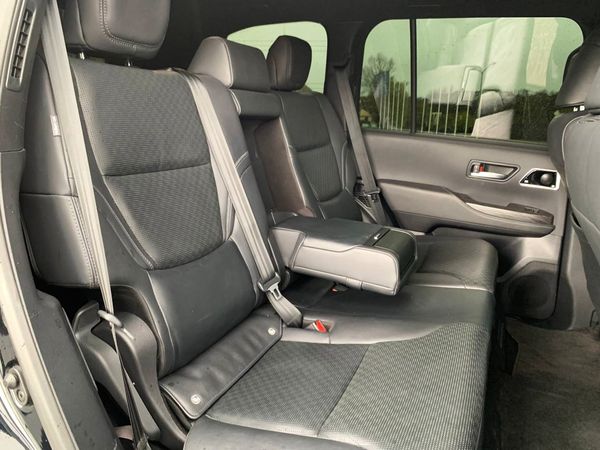 Toyota Land Cruiser 300 прокат джип с водителем на свадьбу Киев
