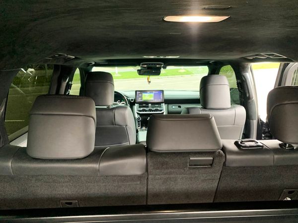 Toyota Land Cruiser 300 прокат джип с водителем на свадьбу Киев