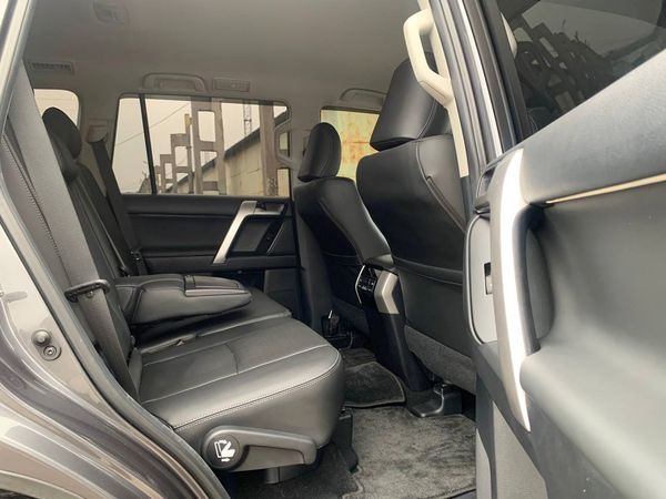 Прокат Toyota Prado 70 Anniversary без водителя или с водителем 