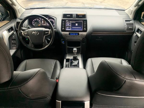 Прокат Toyota Prado 70 Anniversary без водителя или с водителем 