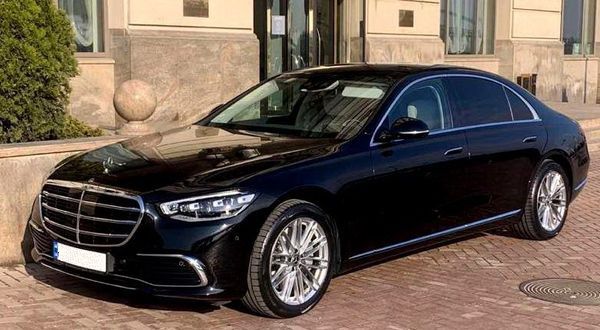 Аренда Mercedes-Benz W223 в аренду с водителем на свадьбу