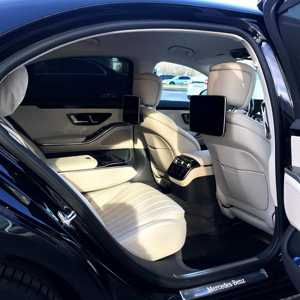 Аренда Mercedes-Benz W223 в аренду с водителем на свадьбу