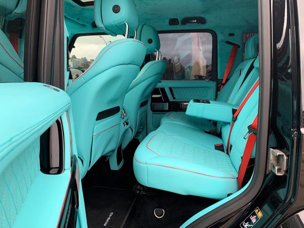 Mercedes-Benz G800 Brabus «Кубік» Tiffany — оренда на весілля в Києві Mercedes-Benz G800 Brabus «Кубік» Tiffany — оренда на весілля в Києві