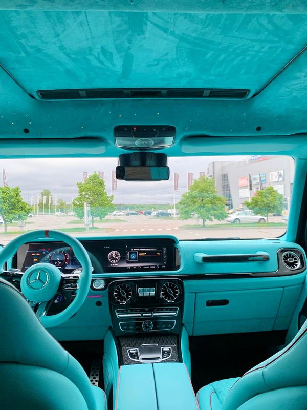 Mercedes-Benz G800 Brabus «Кубік» Tiffany — оренда на весілля в Києві