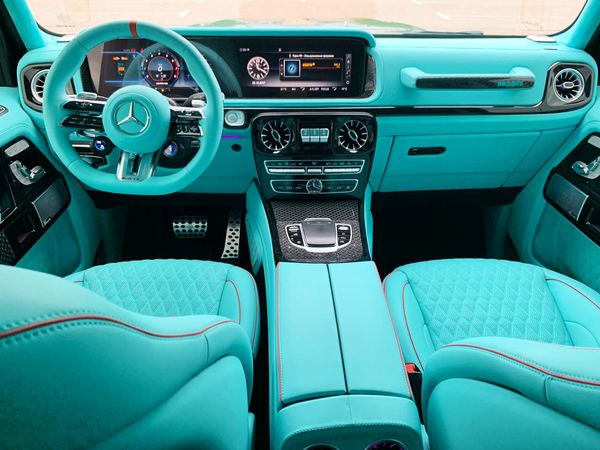 Mercedes-Benz G800 Brabus «Кубік» Tiffany — оренда на весілля в Києві
