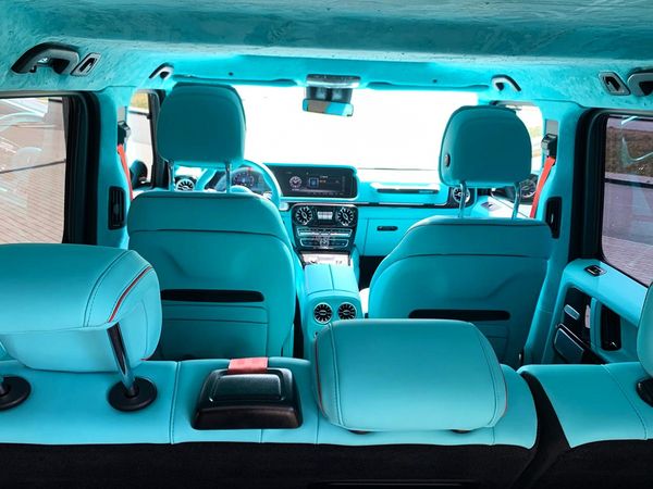 Mercedes-Benz G800 Brabus «Кубік» Tiffany — оренда на весілля в Києві