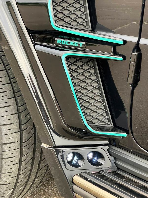 Mercedes-Benz G800 Brabus «Кубік» Tiffany — оренда на весілля в Києві Mercedes-Benz G800 Brabus «Кубік» Tiffany — оренда на весілля в Києві