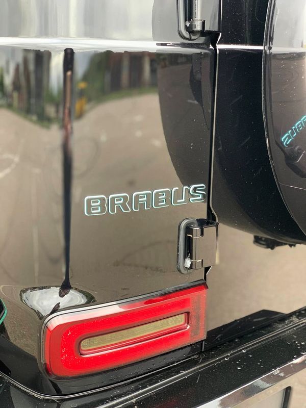 Mercedes-Benz G800 Brabus «Кубік» Tiffany — оренда на весілля в Києві Mercedes-Benz G800 Brabus «Кубік» Tiffany — оренда на весілля в Києві
