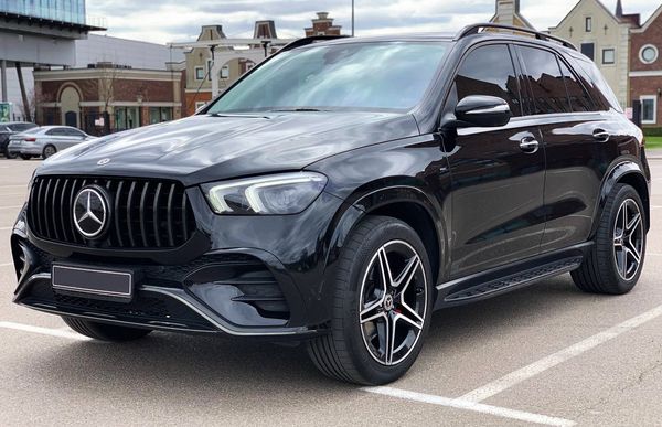Bнедорожник на свадьбу Mercedes GLE 200 Style 63 AMG прокат без водителя