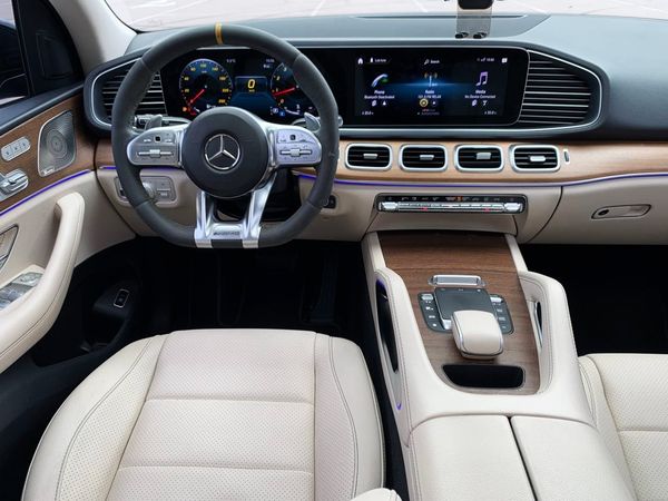 Bнедорожник на свадьбу Mercedes GLE 200 Style 63 AMG прокат без водителя