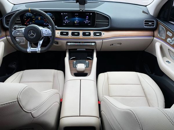 Bнедорожник на свадьбу Mercedes GLE 200 Style 63 AMG прокат без водителя