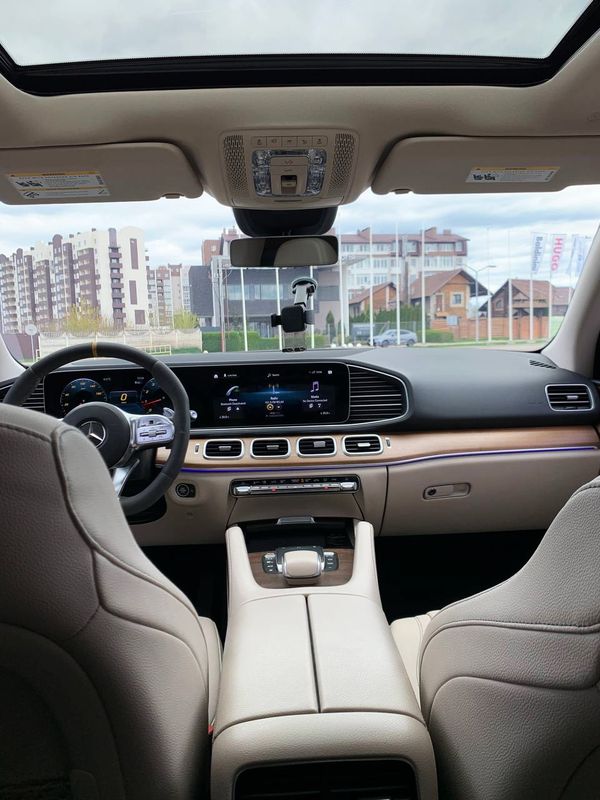 Bнедорожник на свадьбу Mercedes GLE 200 Style 63 AMG прокат без водителя