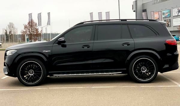 Прокат Merrcedes-Benz GLS 63 AMG без водія в Києві 