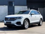 Позашляховик Volkswagen Touareg білий оренда прокат без водія код 177