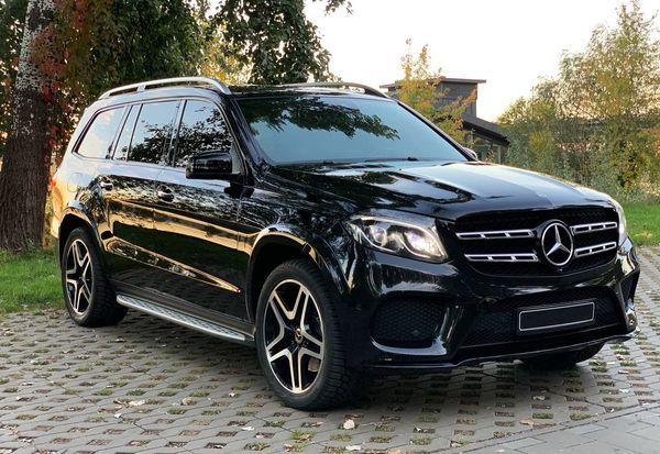 Внедорожник Mercedes GLS 350 аренда заказать на свадьбу