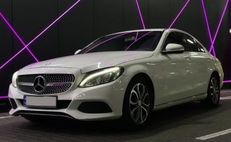 Авто на весілля авто бізнес клас Mercedes Benz C300 білий