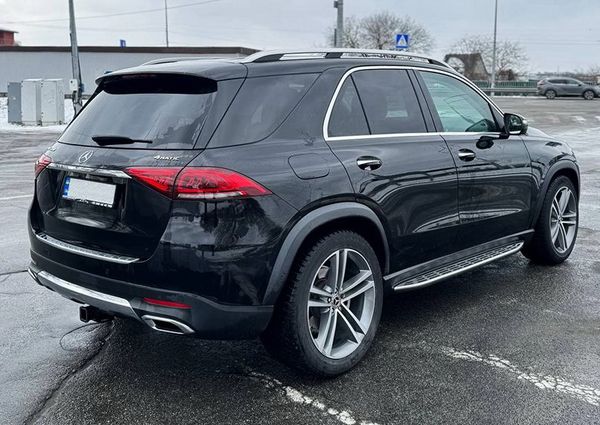 Позашляховик на весілля Mercedes GLE 200 прокат без водія на прокат на прокат