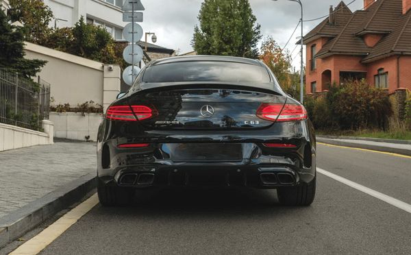 Mercedes Benz C 63 AMG Сoupe чорний прокат без водія мерседес на весілля