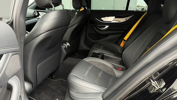 Прокат Mercedes-Benz AMG GT 4-DOOR без водія в Києві 