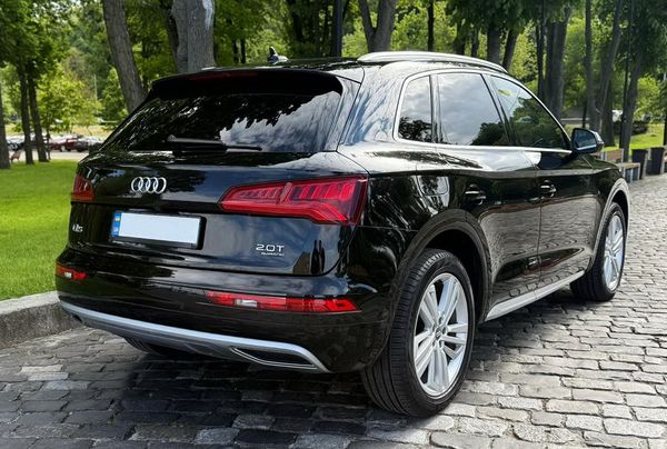 Внедорожник на свадьбу Audi Q5 черный с водителем
