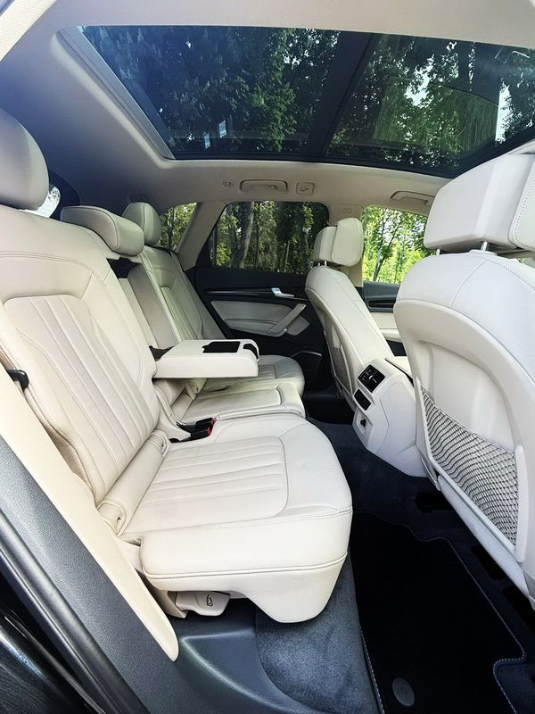 Внедорожник на свадьбу Audi Q5 черный с водителем