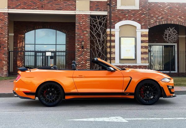 Кабриолет Ford Mustang оранжевый прокат аренда