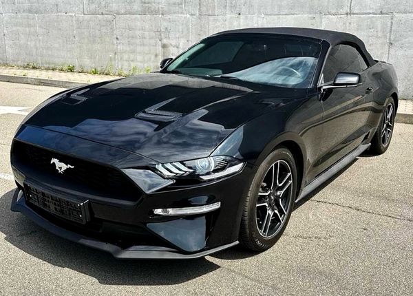 Прокат кабріолет Ford Mustang GT чорний в Києві 