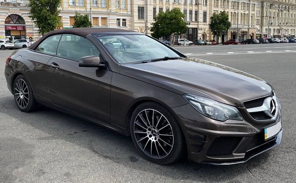 Кабриолет Mercedes E350 BLUETEC на свадьбу съемки 
