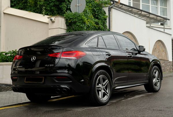 Аренда Mercedes Benz GLE Coupe 53 AMG на свадьбу с водителем