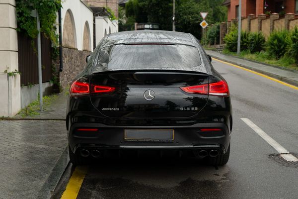 Аренда Mercedes Benz GLE Coupe 53 AMG на свадьбу с водителем