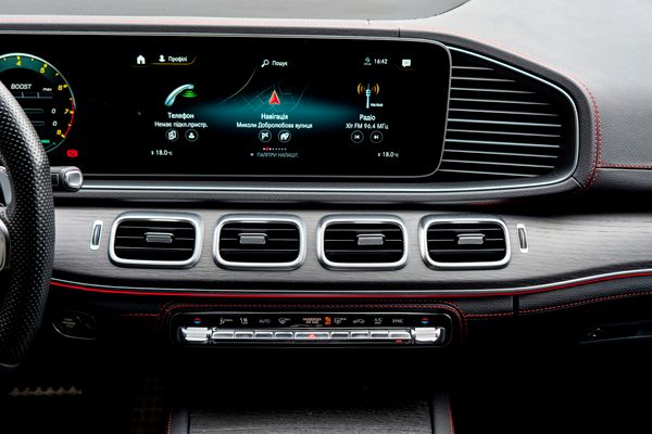 Аренда Mercedes Benz GLE Coupe 53 AMG на свадьбу с водителем