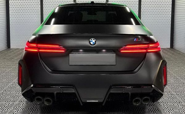 BMW M5 G90 прокат без водителя посуточно