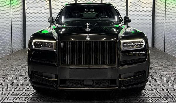 Прокат vip авто Rolls-Royce Cullinan без водителя с водителем
